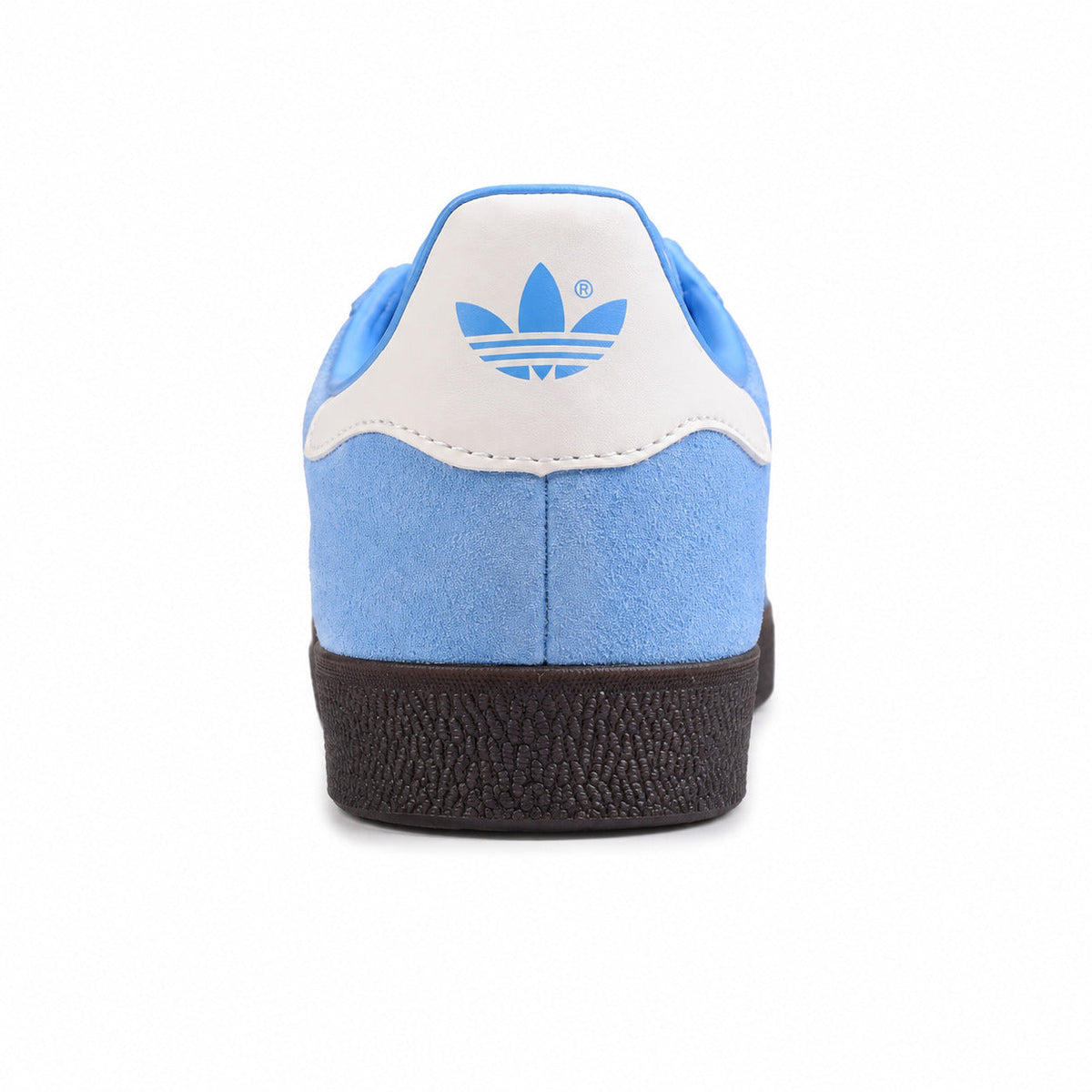 Adidas Gazelle azul cielo blanco detalle talón logo trefoil