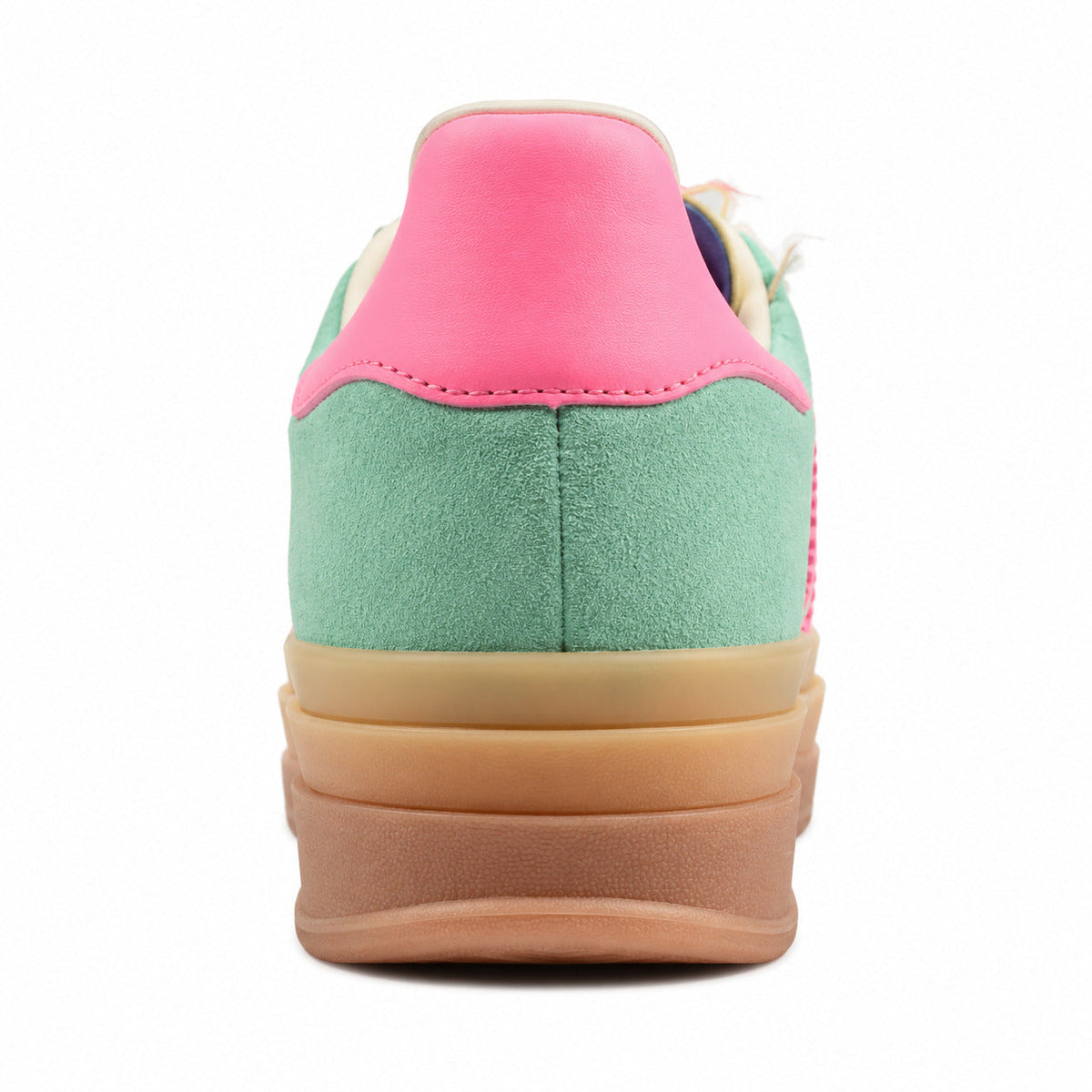Adidas Gazelle Bold ante verde agua detalle talón rosa plataforma
