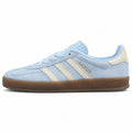 Adidas Gazelle Indoor azul cielo crema lateral izquierda suela goma