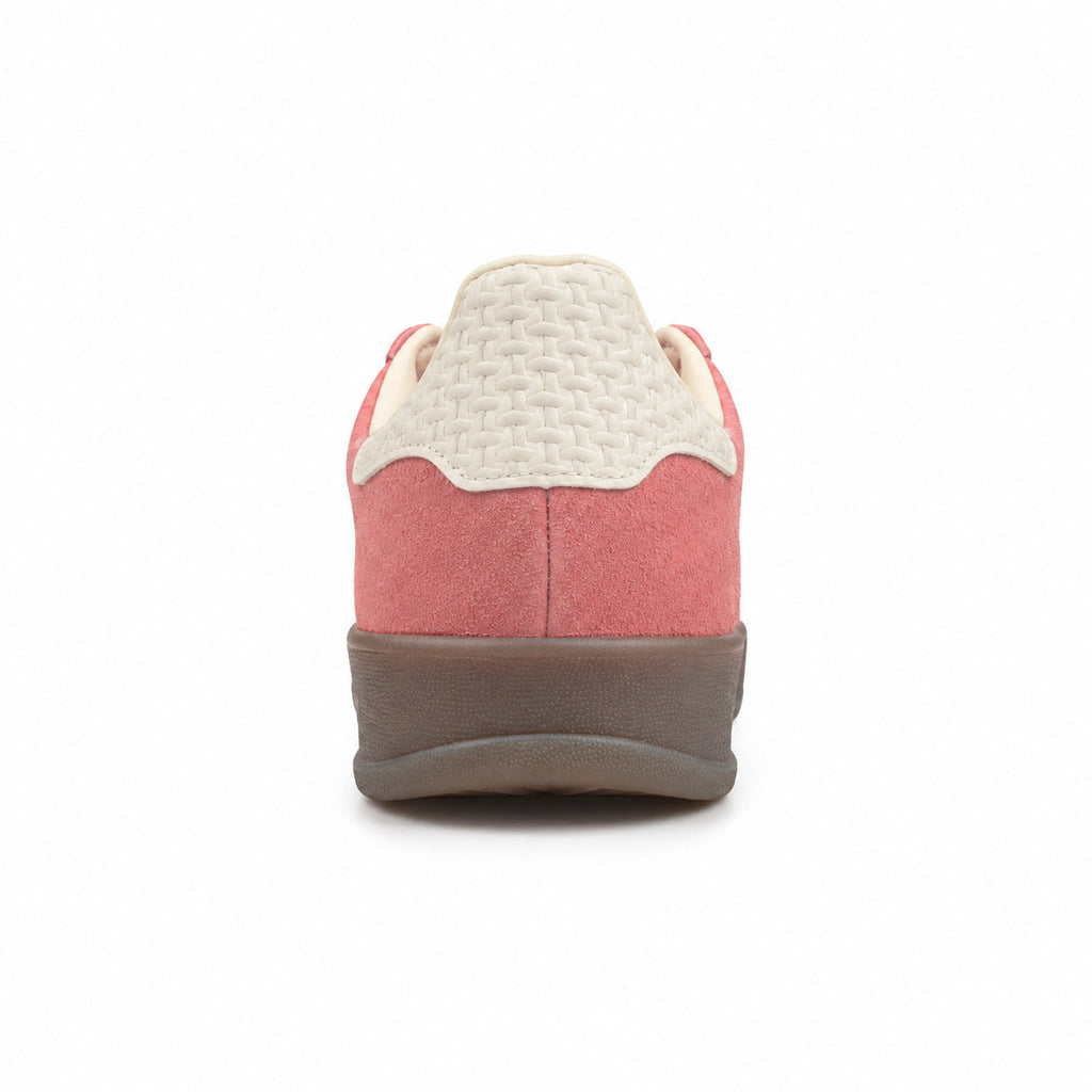 Adidas Gazelle Indoor rosa crema detalle talón tejido bouclé
