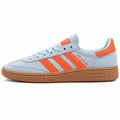 Adidas Handball Spezial ante azul cielo naranja vista lateral derecha