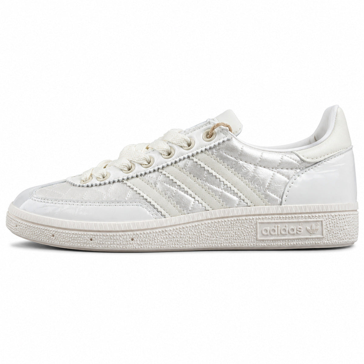Adidas Handball Spezial plateado crema charol vista lateral derecha