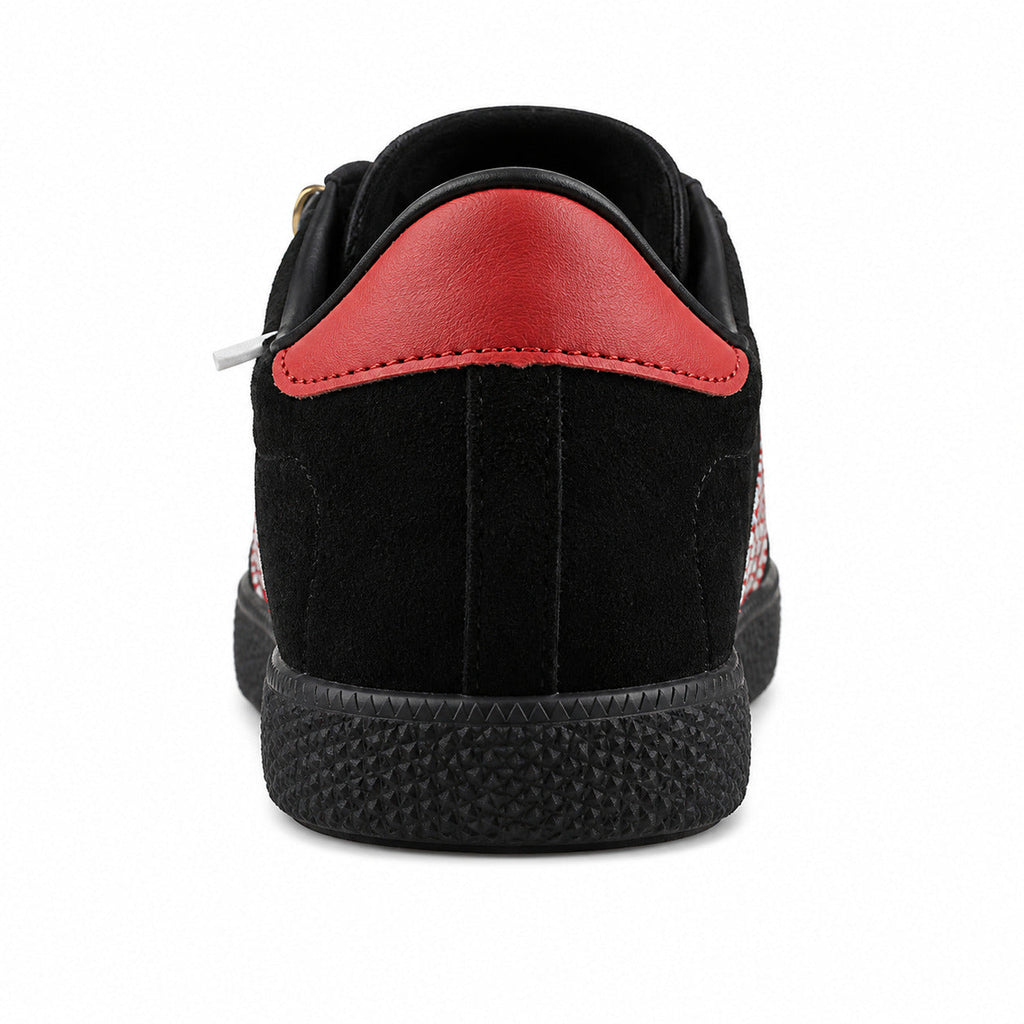 Adidas London 96 rojo ante, detalle talón negro y suela goma