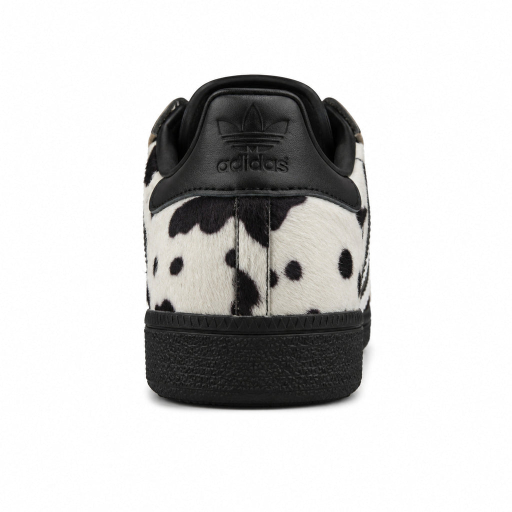 Adidas Samba LT x Stüssy estampado vaca negro detalle talón Trefoil
