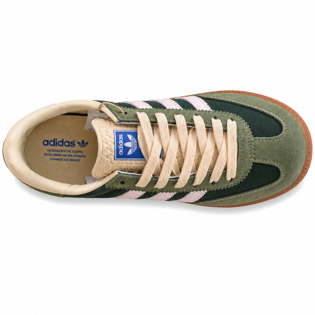 Adidas SNS GT II verde oliva rosa cordones crema collarín sherpa plantilla adidas vista superior
