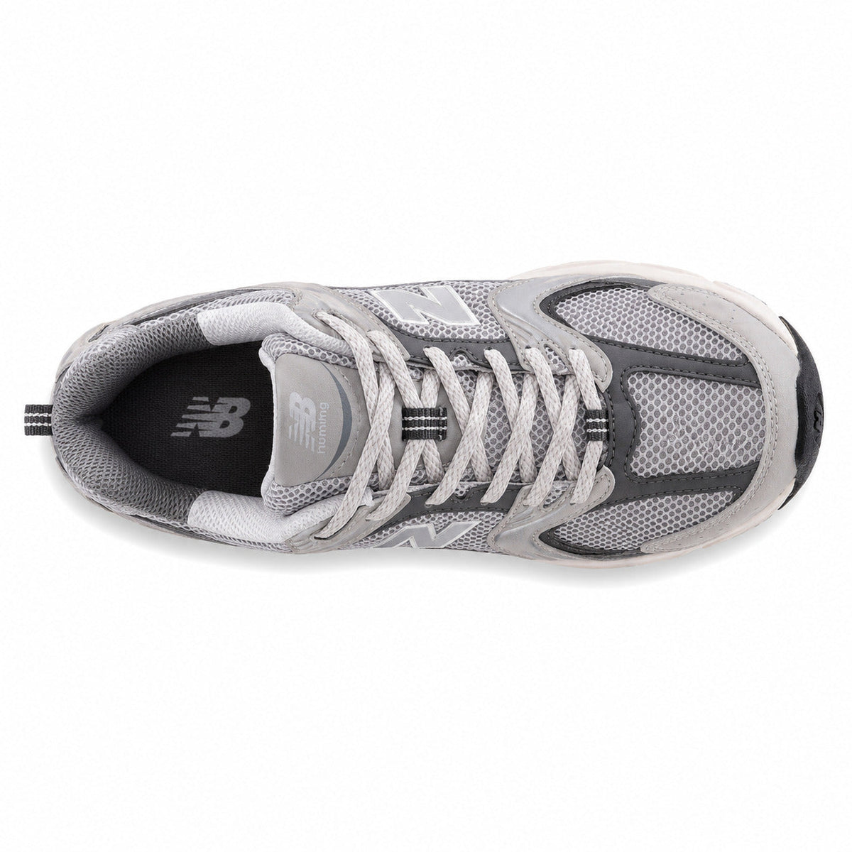 New Balance 530 gris crema ante vista superior cordones
