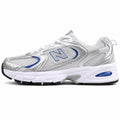 New Balance 530 plata azul metalizado vista lateral izquierda