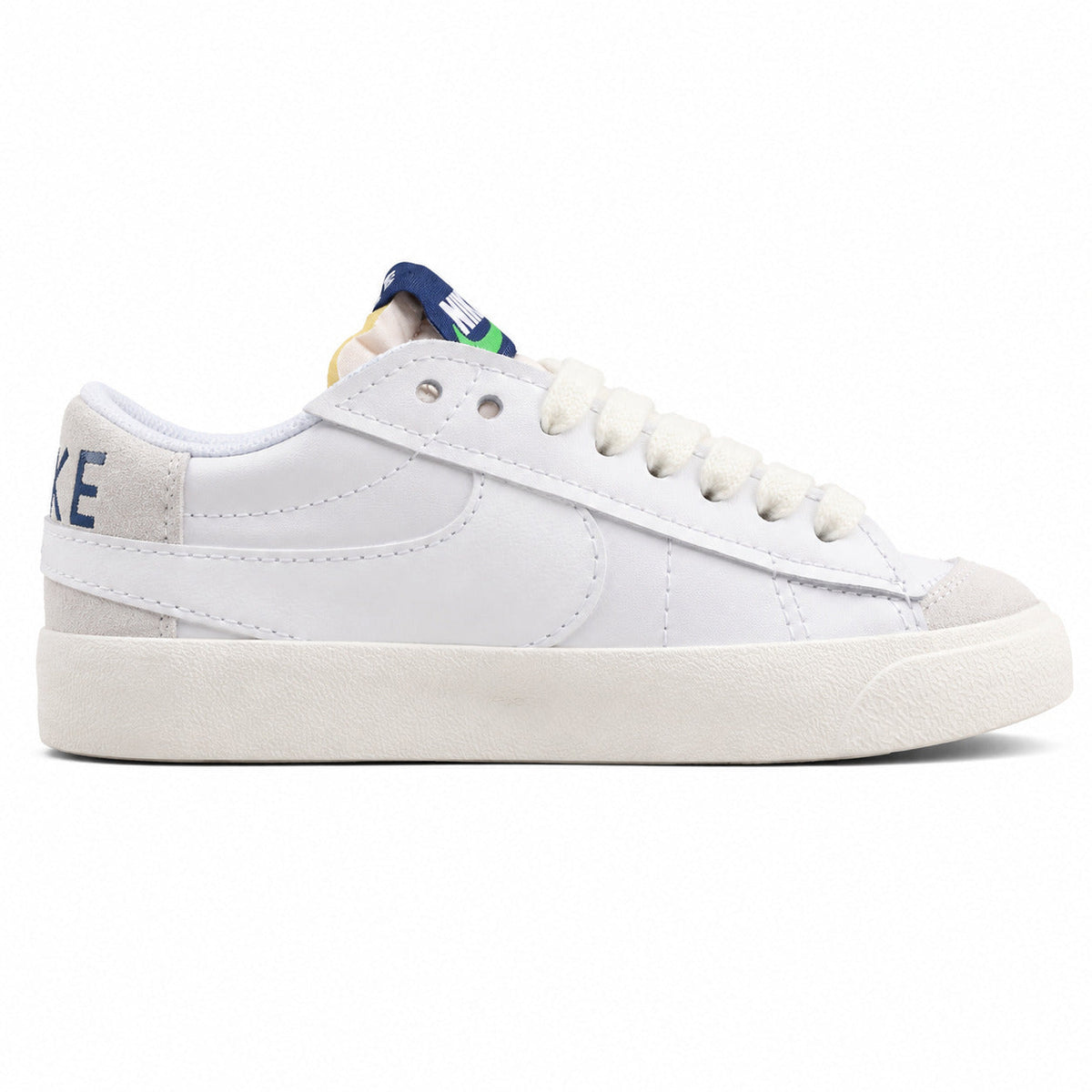 Nike Blazer Low 77 blanco azul marino lateral izquierda detalle