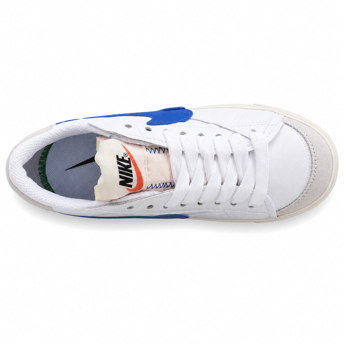 Nike Blazer Low 77 blanco azul vista superior
