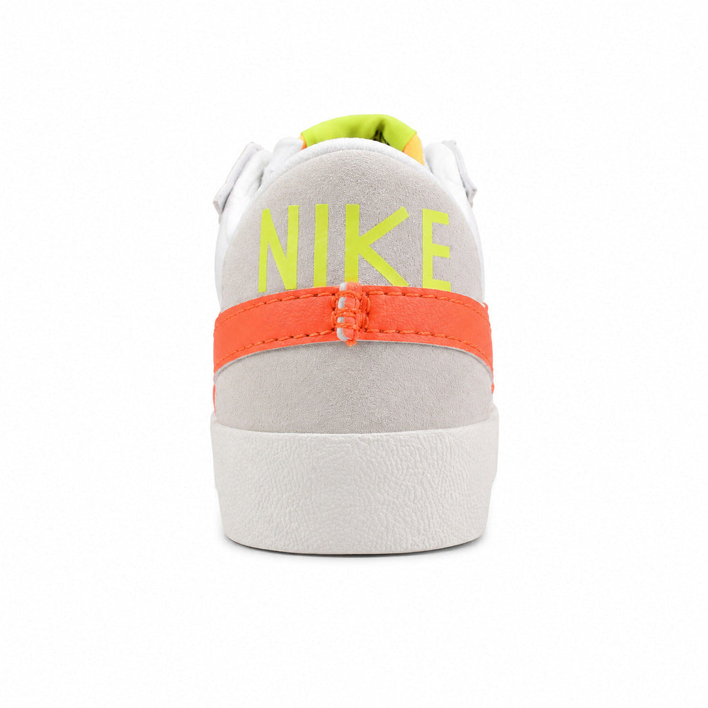 Nike Blazer Low 77 blanco naranja lima vista trasera