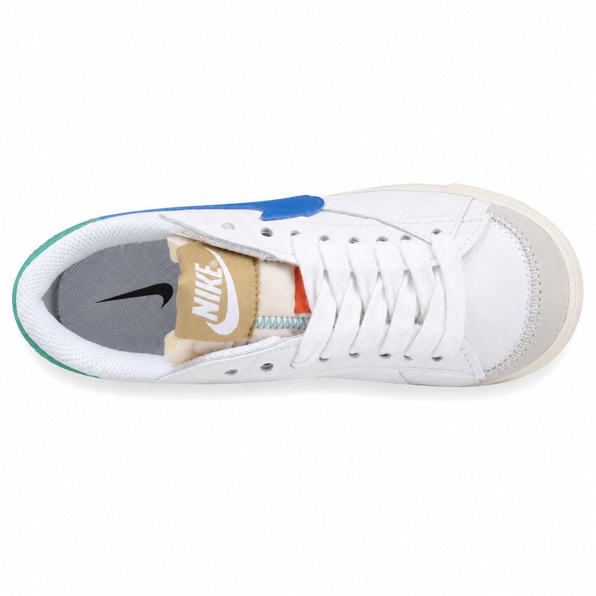Nike Blazer Low 77 blanco verde azul vista superior cordones