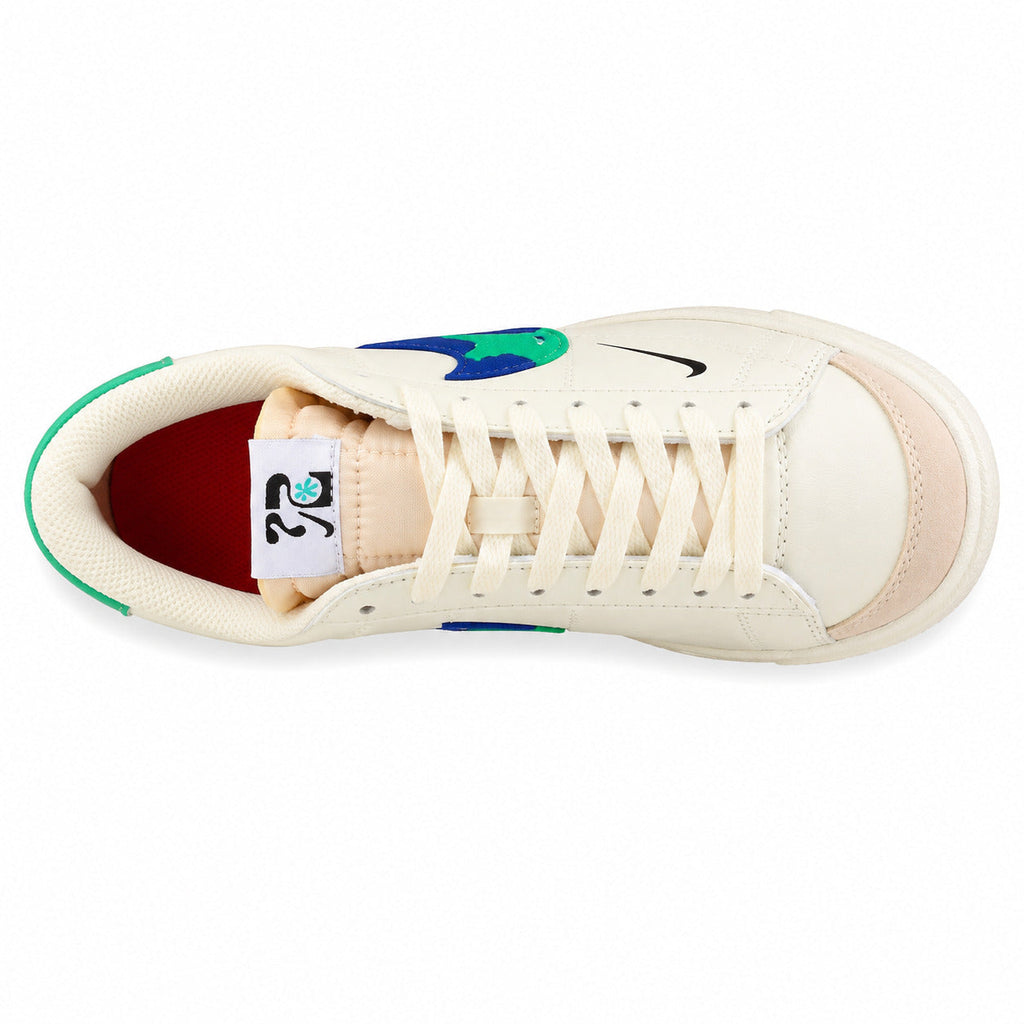 Nike Blazer Low 77 crema verde azul marino vista superior cordones