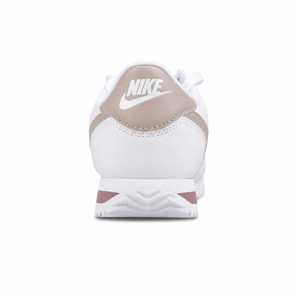Nike Cortez blanco topo detalle talón
