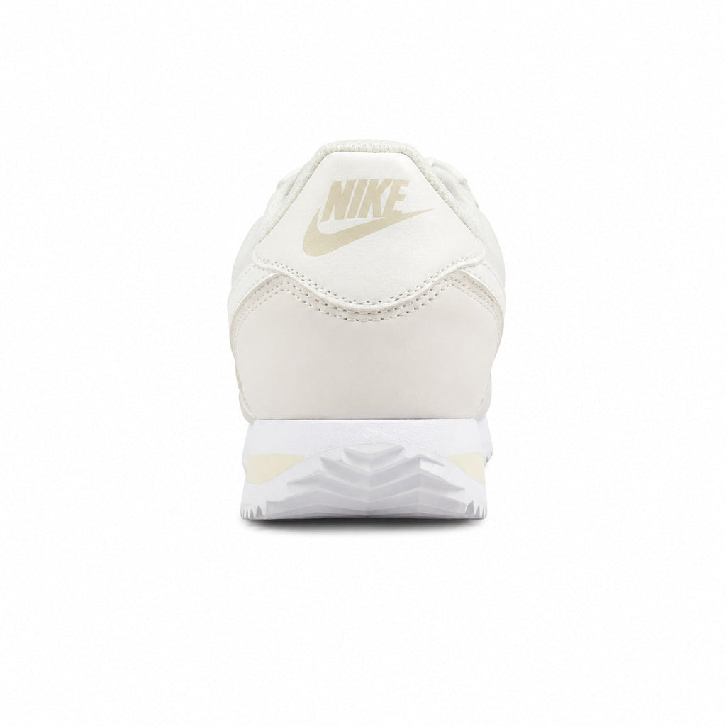 Nike Cortez crema blanco detalle talón