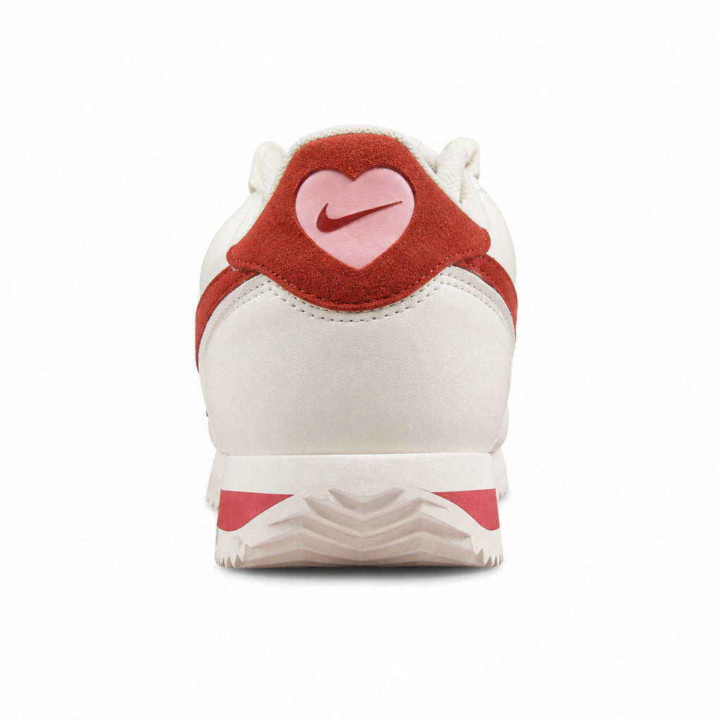 Nike Cortez Heart blanco rojo rosa detalle talón corazón