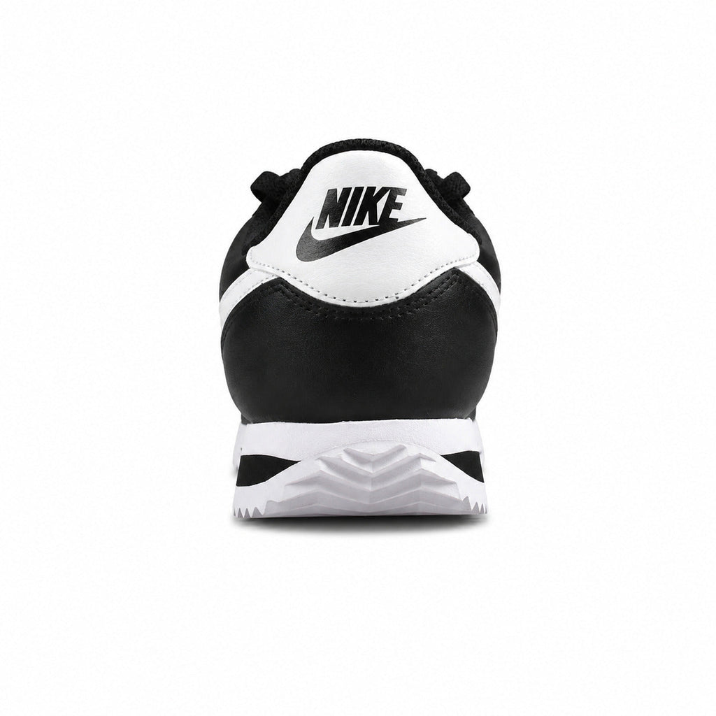 Nike Cortez negro blanco detalle talón