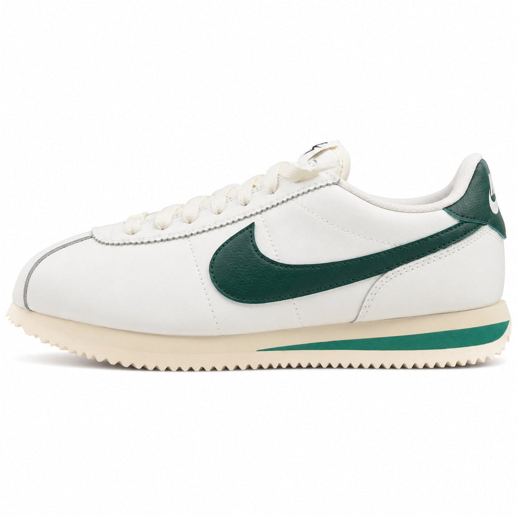 Nike Cortez Sail Gorge Green crema verde oscuro lateral izquierda