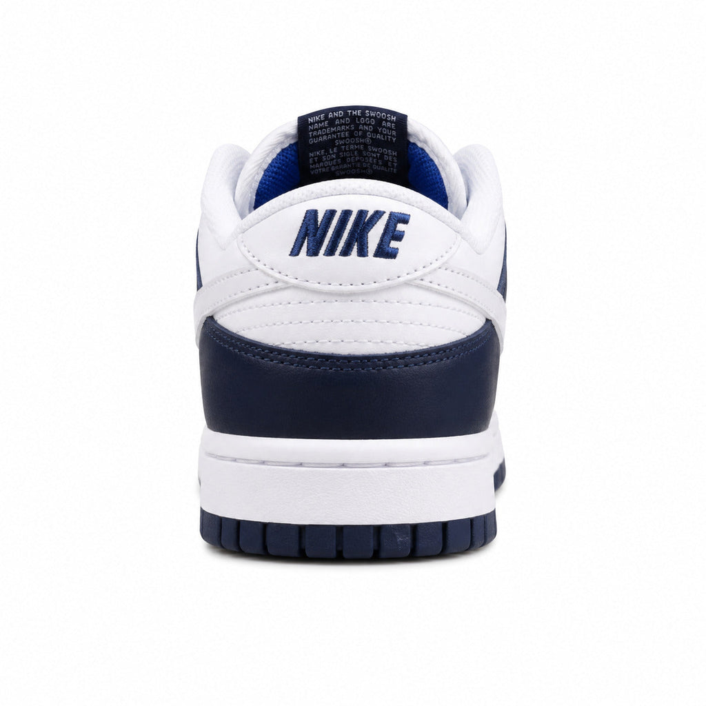 Nike Dunk Low blanco azul marino royal detalle talón

