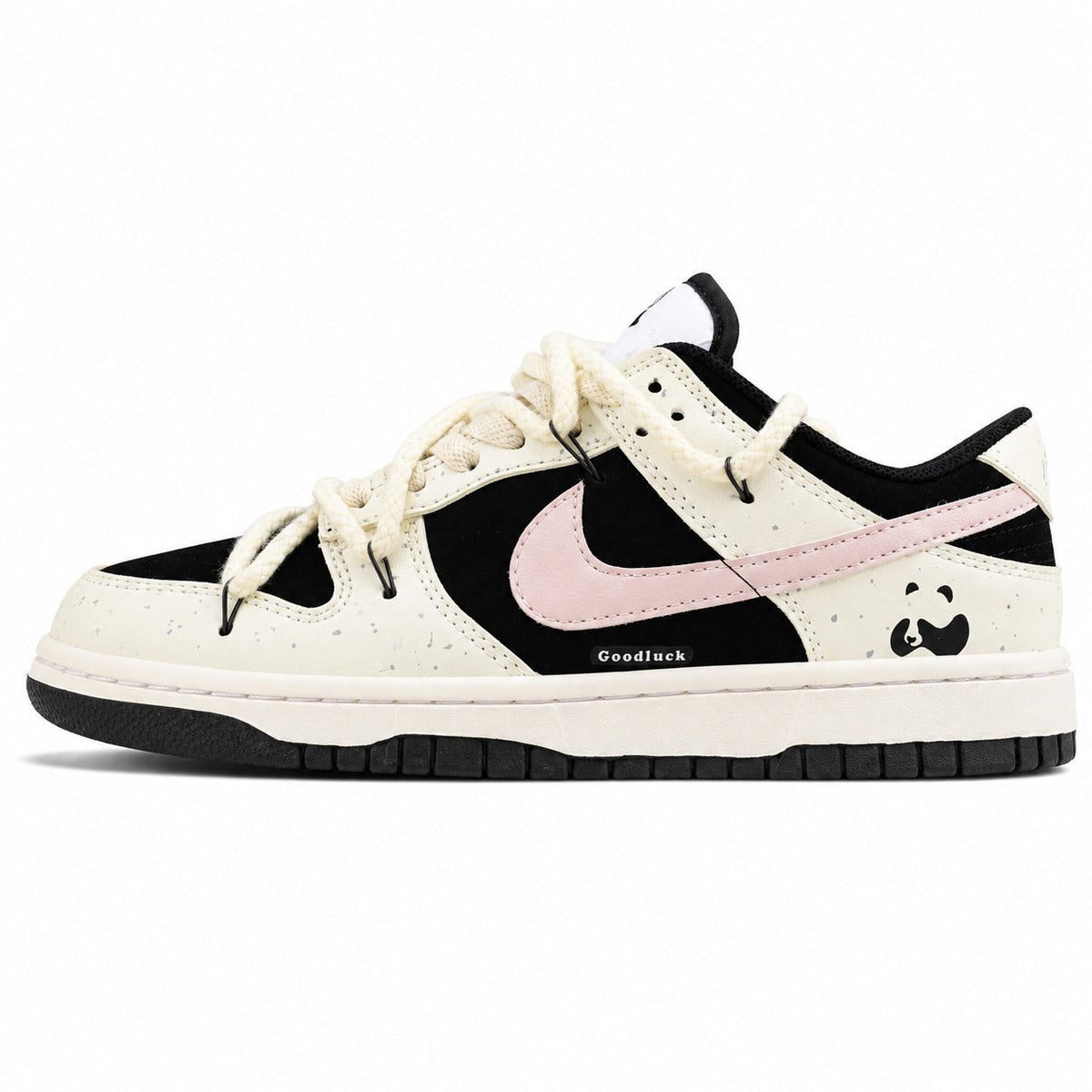 Nike Dunk Low crema negro rosa detalle panda lateral izquierda