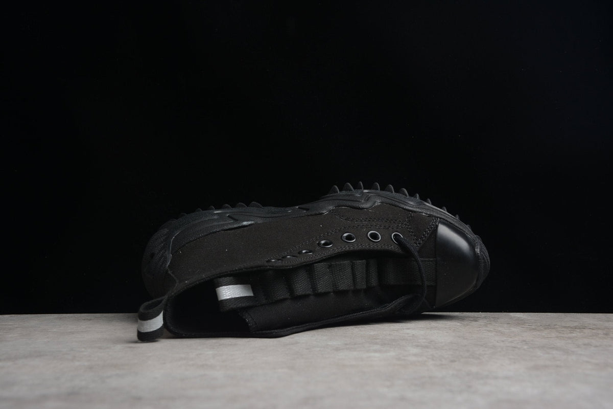 Essenza Rosa Run Star Motion HI Triple Black | zapatillas Essenza Rosa